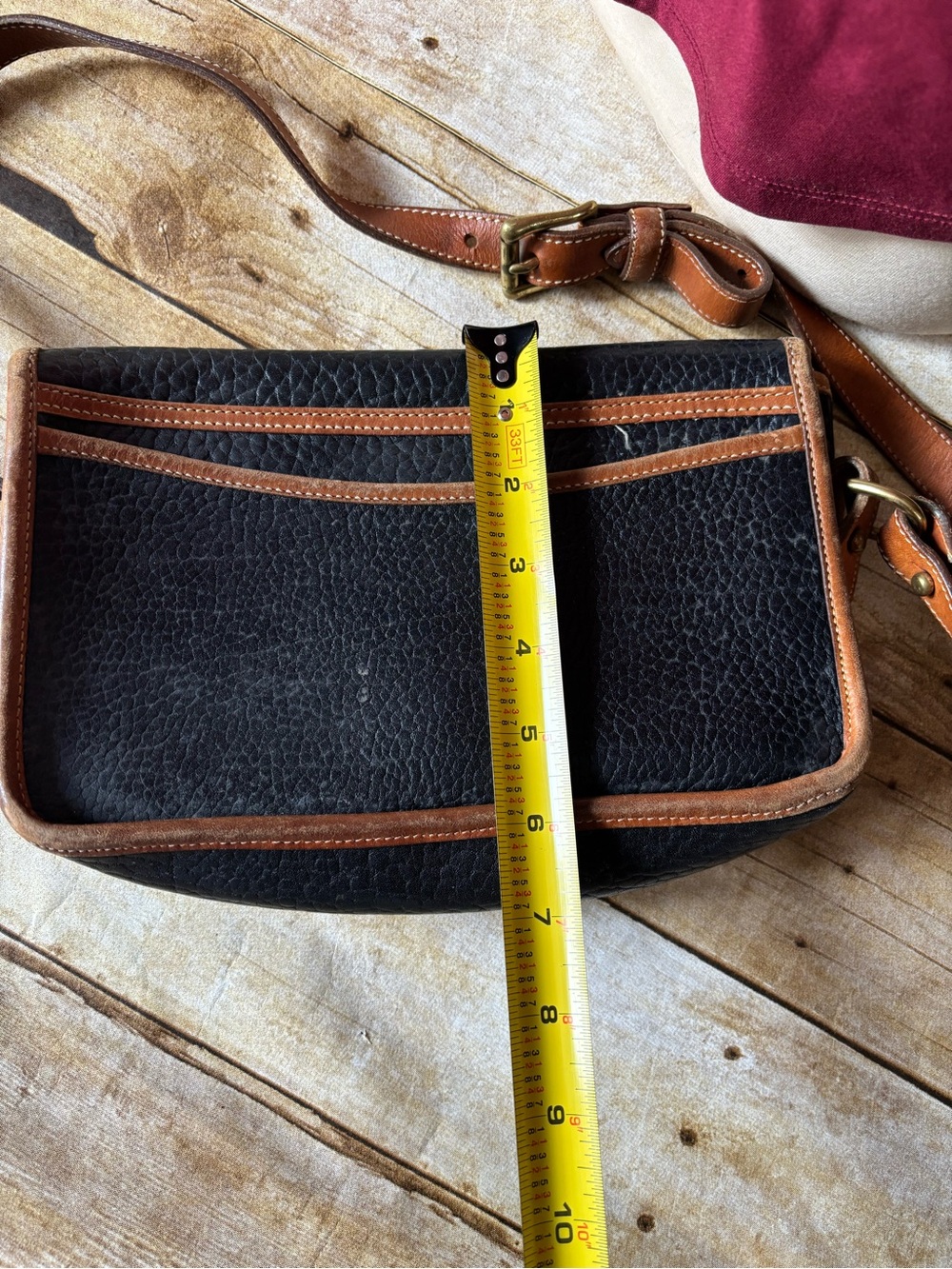 Vintage Dooney & Bourke crossbody bag - Picture 8 of 11